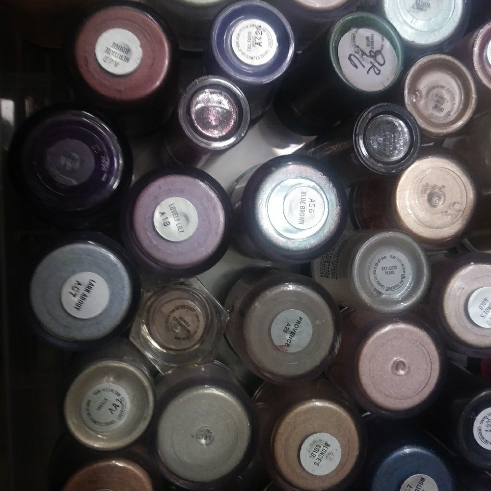 Authentic MAC PIGMENTS